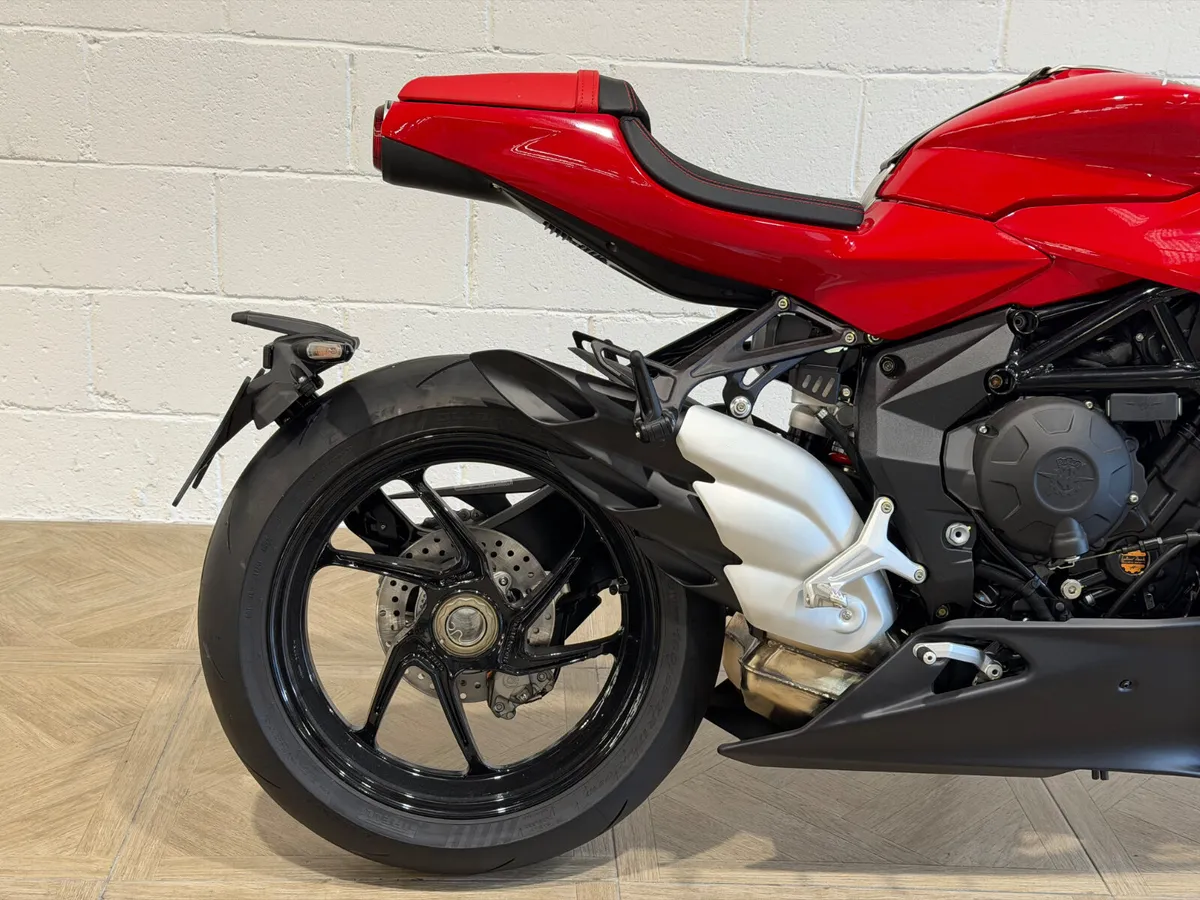 NEW MV Agusta Superveloce 800 - Image 4