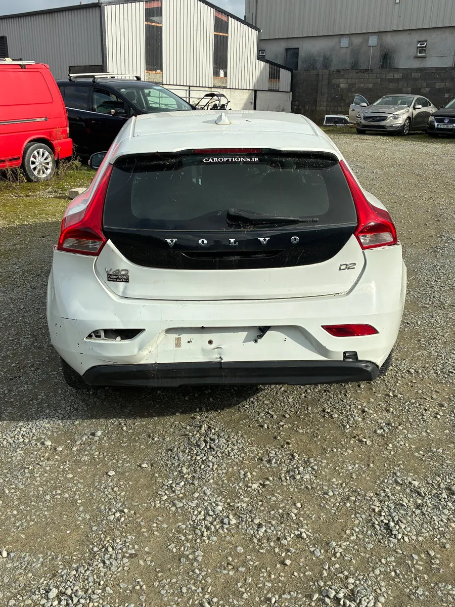 Volvo v40 diesel drive home - Image 3