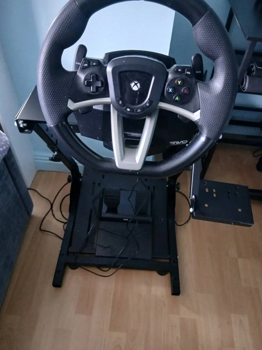 HORI Overdrive Racing Wheel for XBOX and pedals - Image 1