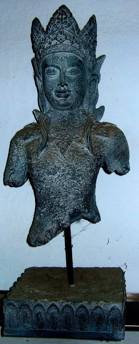 Vintage Asian Art Bust – Crowned Deity Torso - Image 3