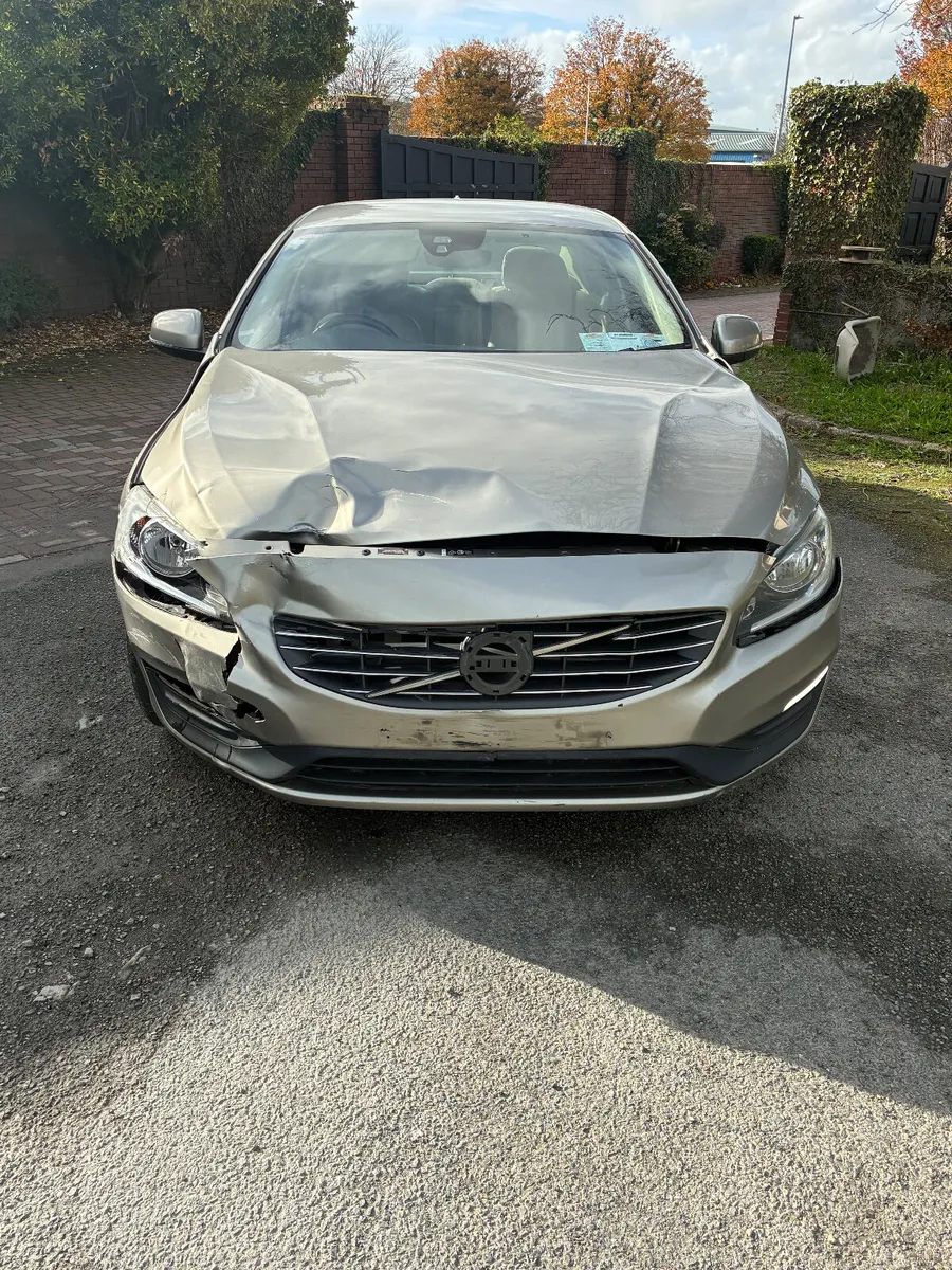 2016 Volvo v60 diesel drive home - Image 3