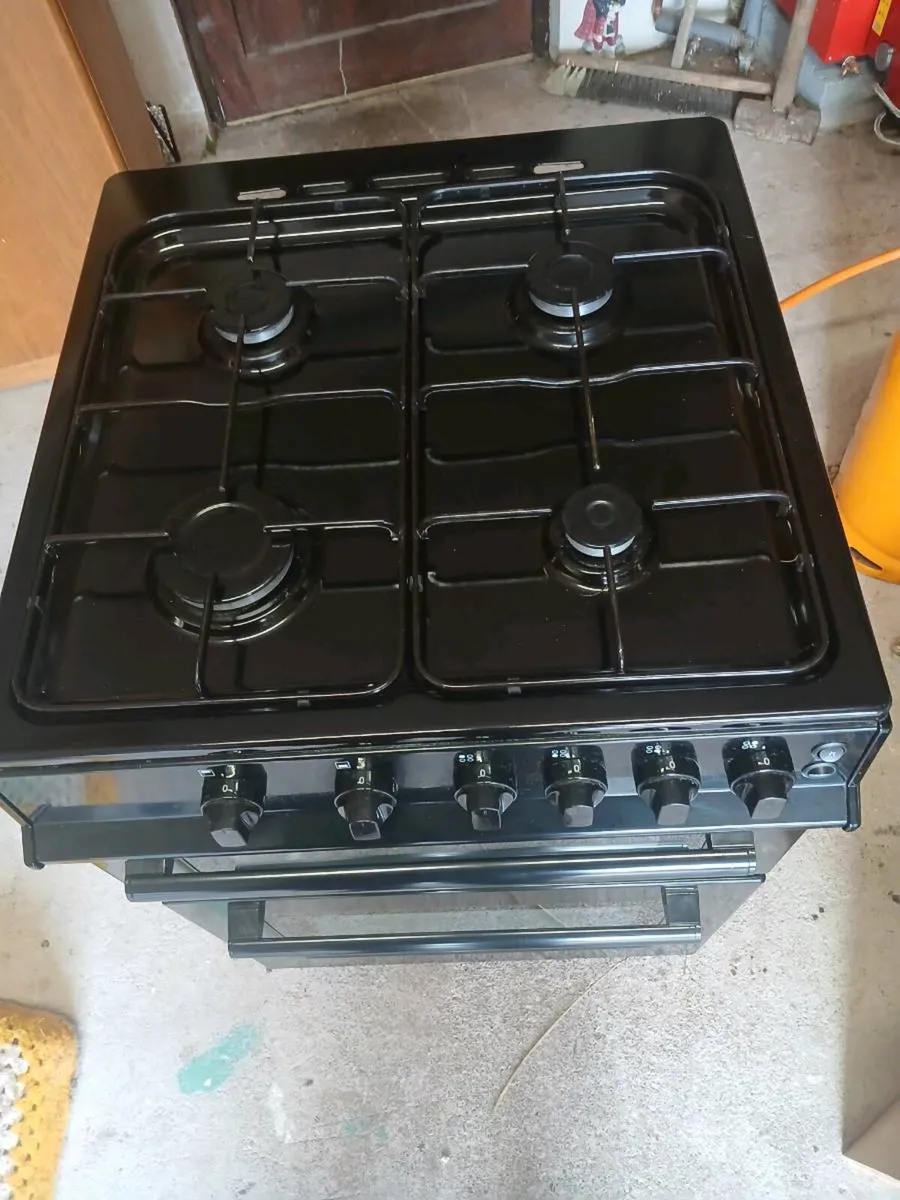 Gas Cooker - Image 1