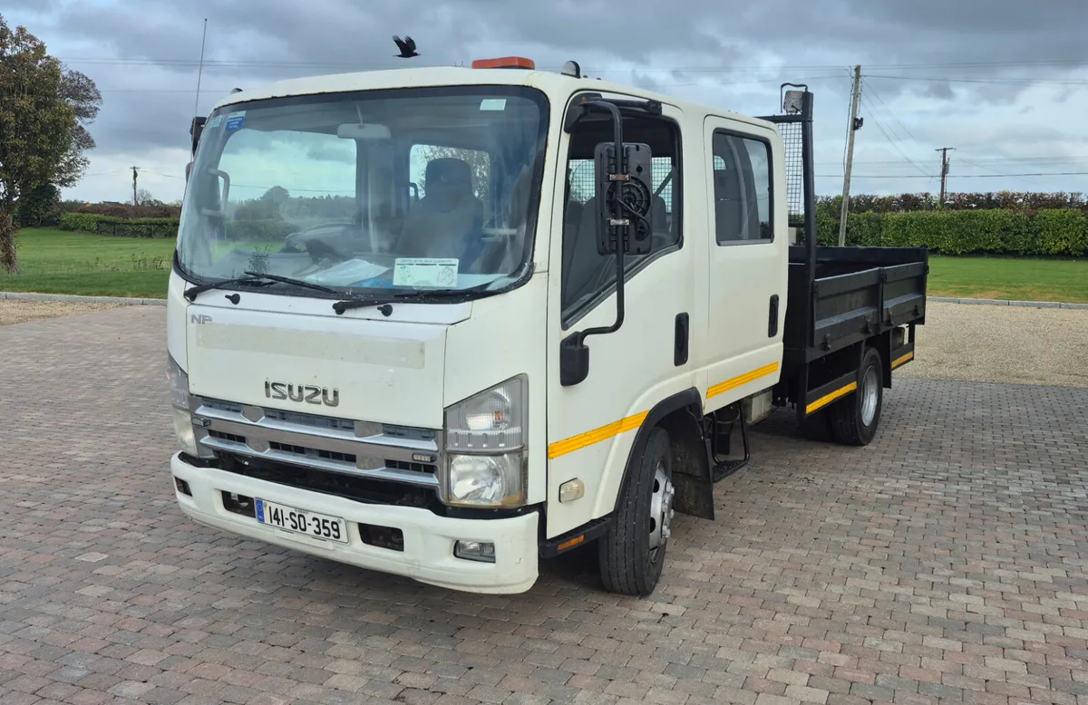 2014 Isuzu npr tipper - Image 1