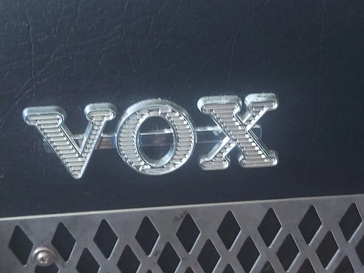 VOX Valvetronix VT15 AMP, working great - Image 2