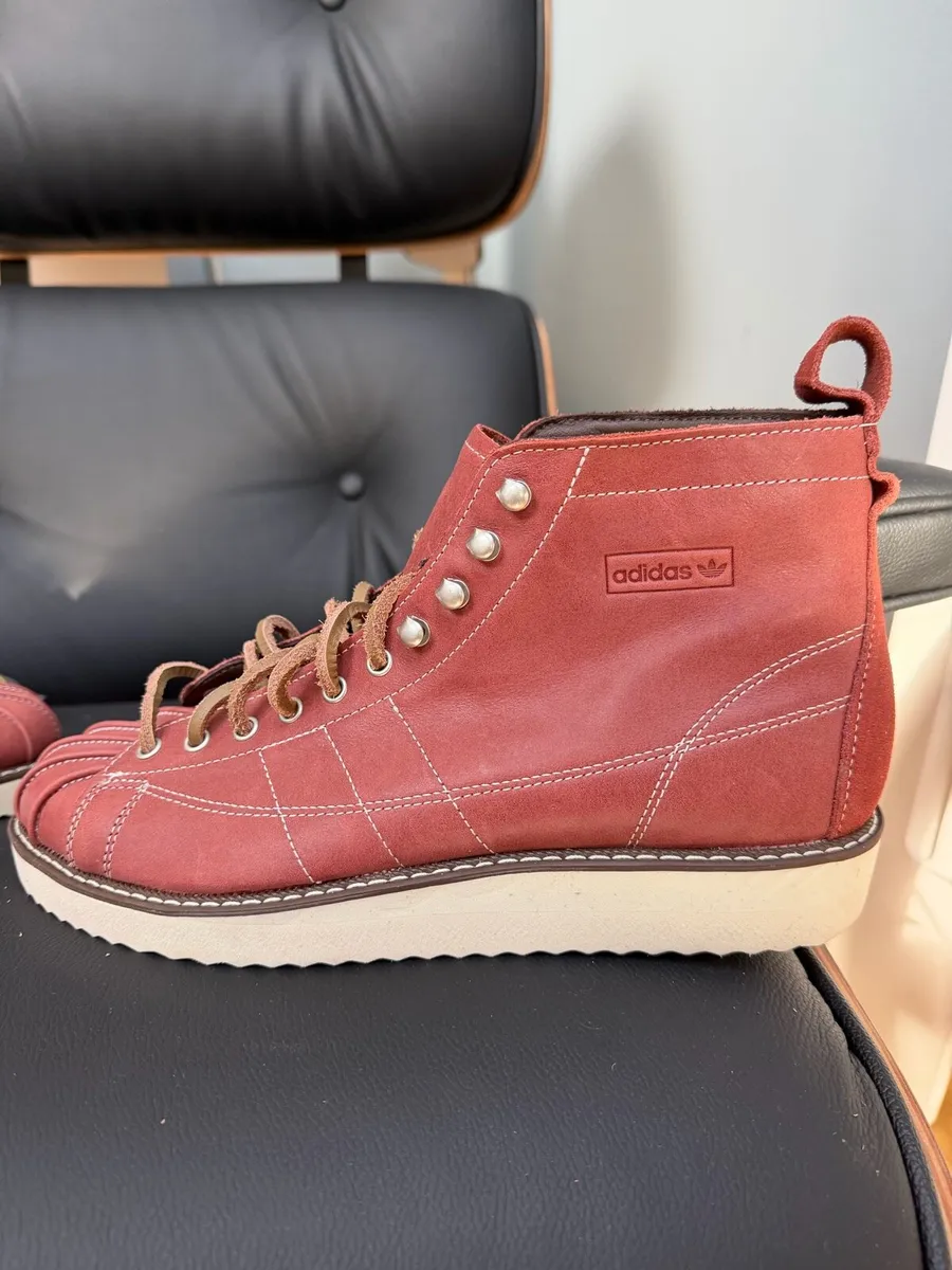 Adidas Superstar boot - Image 1