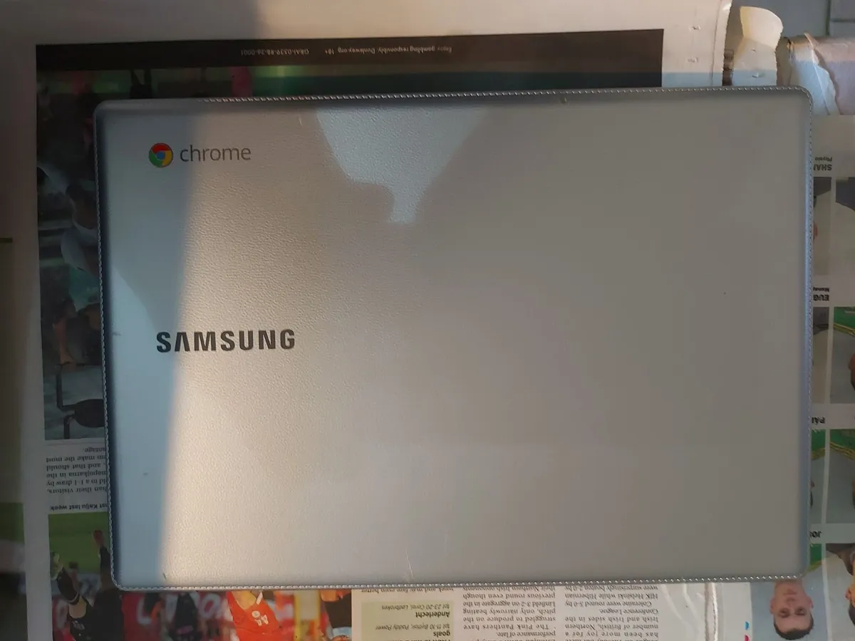 Samsung Chromebook, Model XE500C12, in excellent c - Image 4