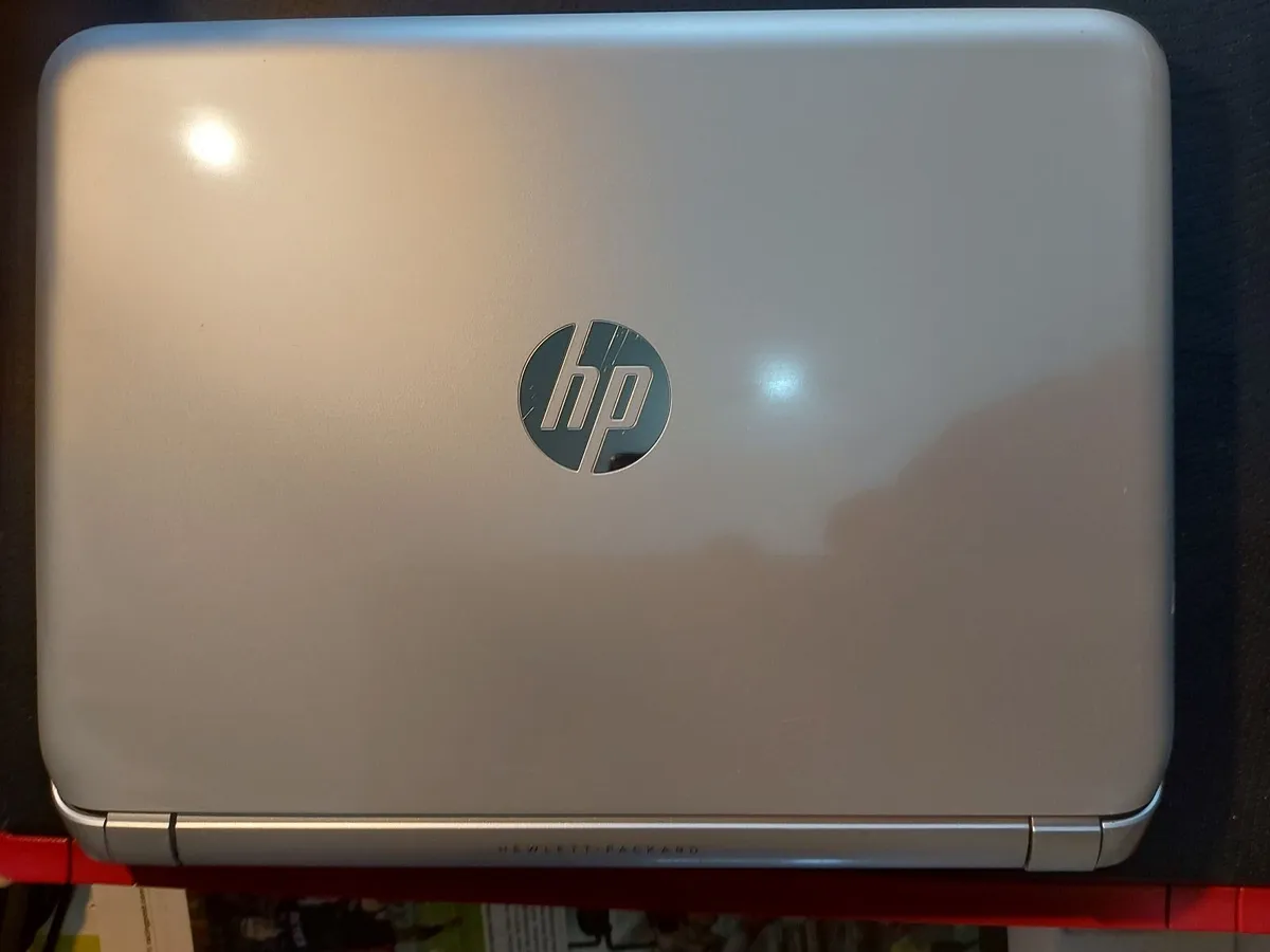 HP Pavillion laptop, 4GB Ram, 500GB HDD, Win 10 - Image 3