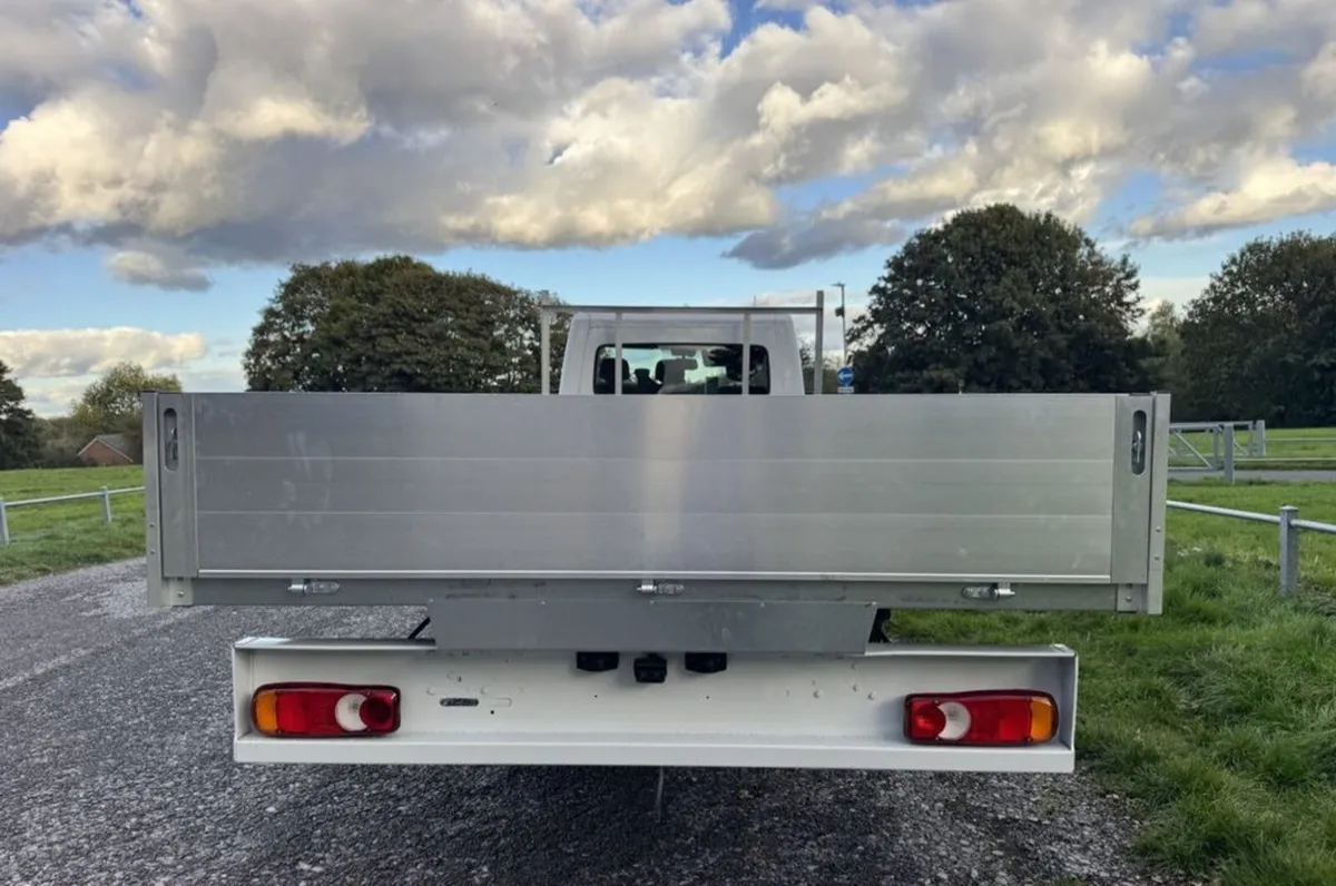 2022 Vauxhall Movano Dropside Van - Image 3