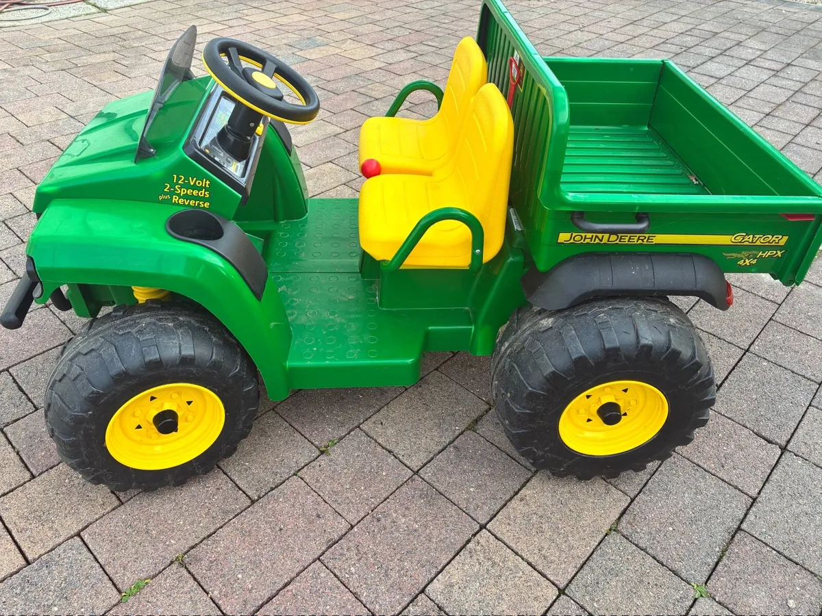 John Deer gator Peg Pegaro - Image 1