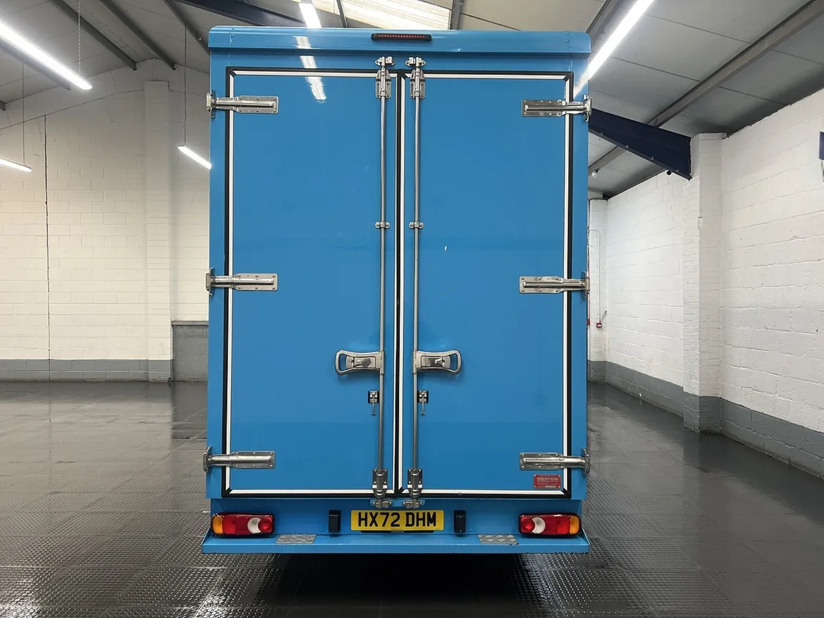 2022 Peugeot Boxer Luton Low Loader Van - Image 3