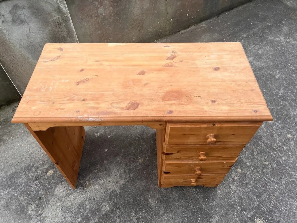 Desk - Free - Image 3