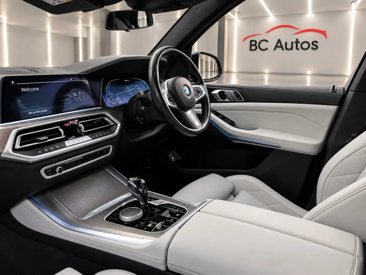2023 BMW X5 45e M Sport N1 Commercial - Image 3