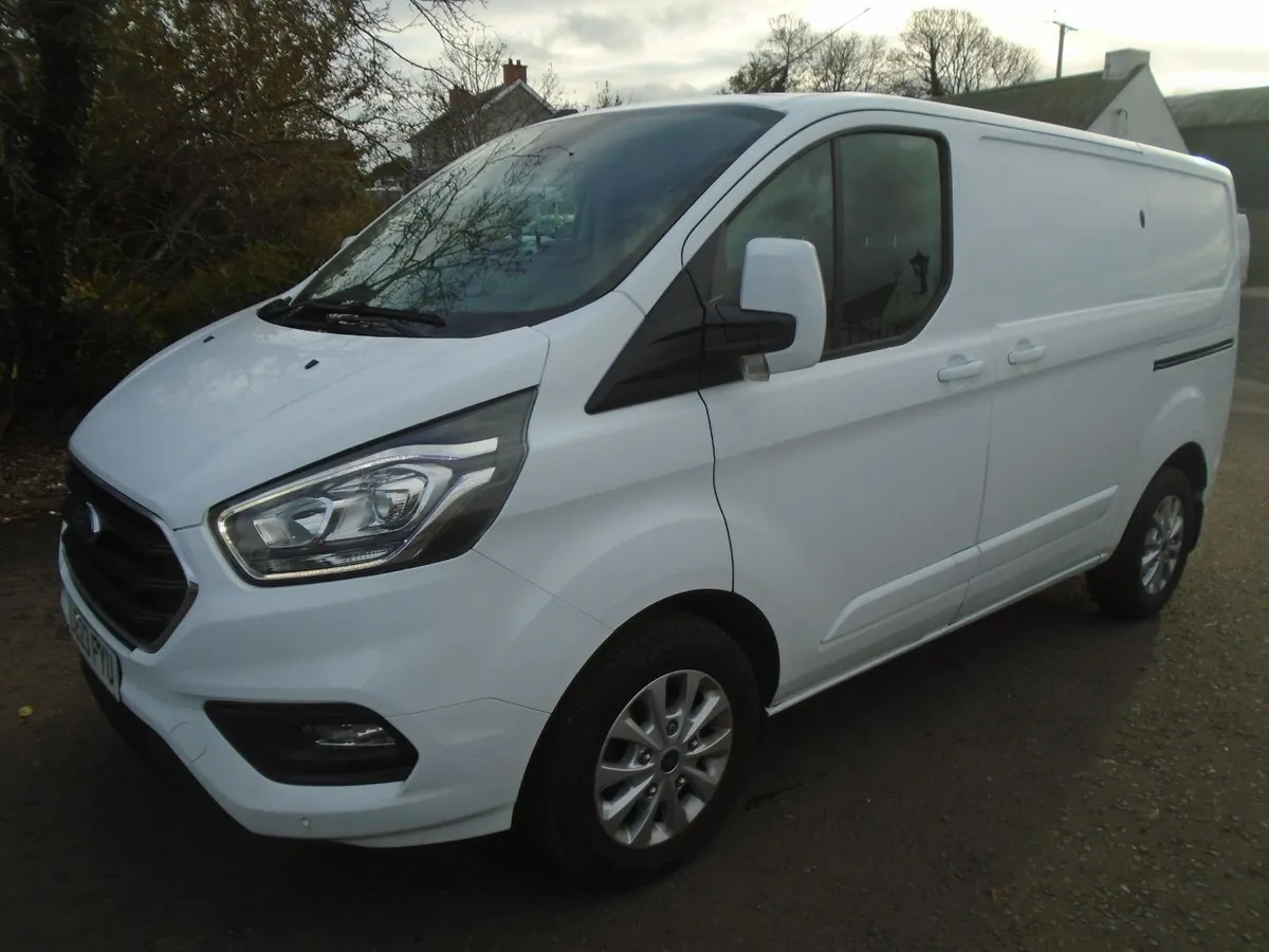 2023 Ford Transit Custom SWB FR LIMITED 130HP. - Image 3