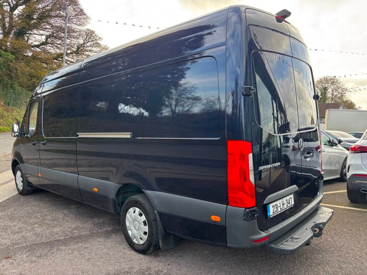 Mercedes-Benz Sprinter 317 LWB PANEL VAN - Image 4