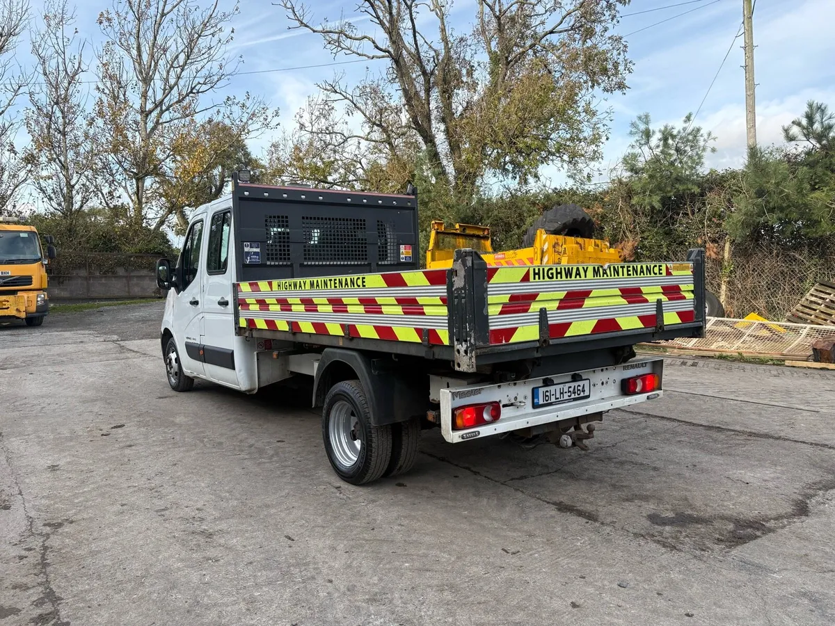 2016 Renault Master Crewcab Tipper - Image 4