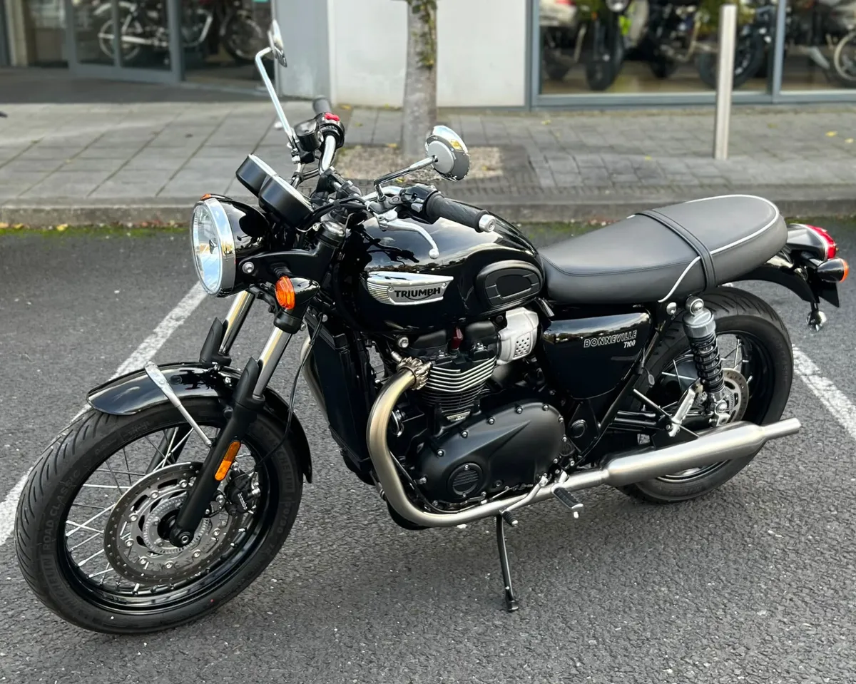TRIUMPH BONNEVILLE T100 - Image 3