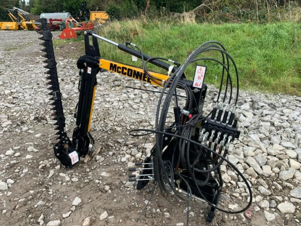 MCCONNEL SWINGTRIM FINGER BAR, AS NEW - Image 2