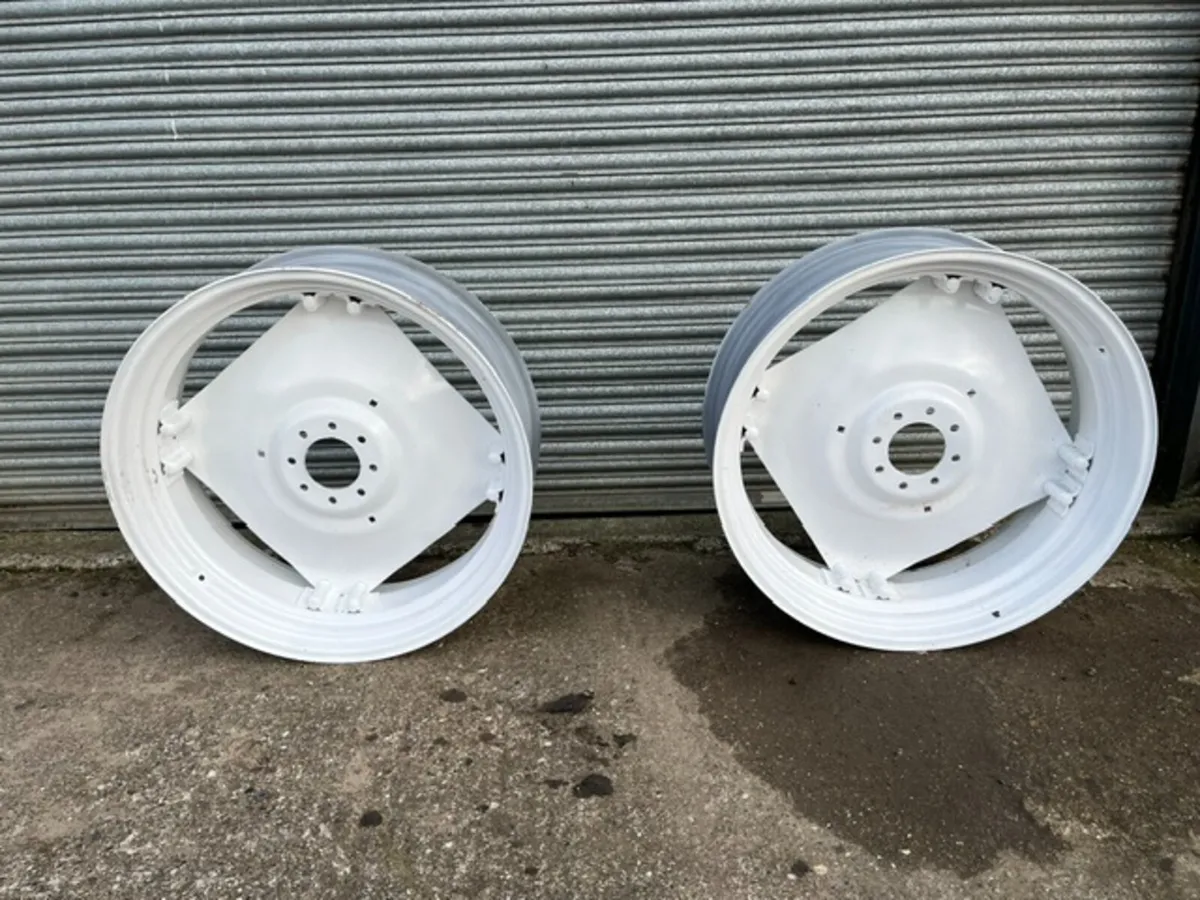 New Holland Wheels 16.9 x 38 - Image 2