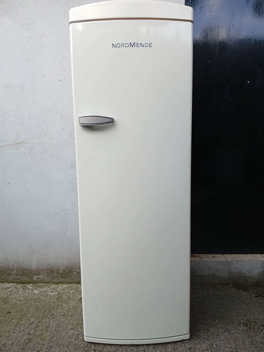 RECTRO STYLE FRIDGE FREEZER - Image 4