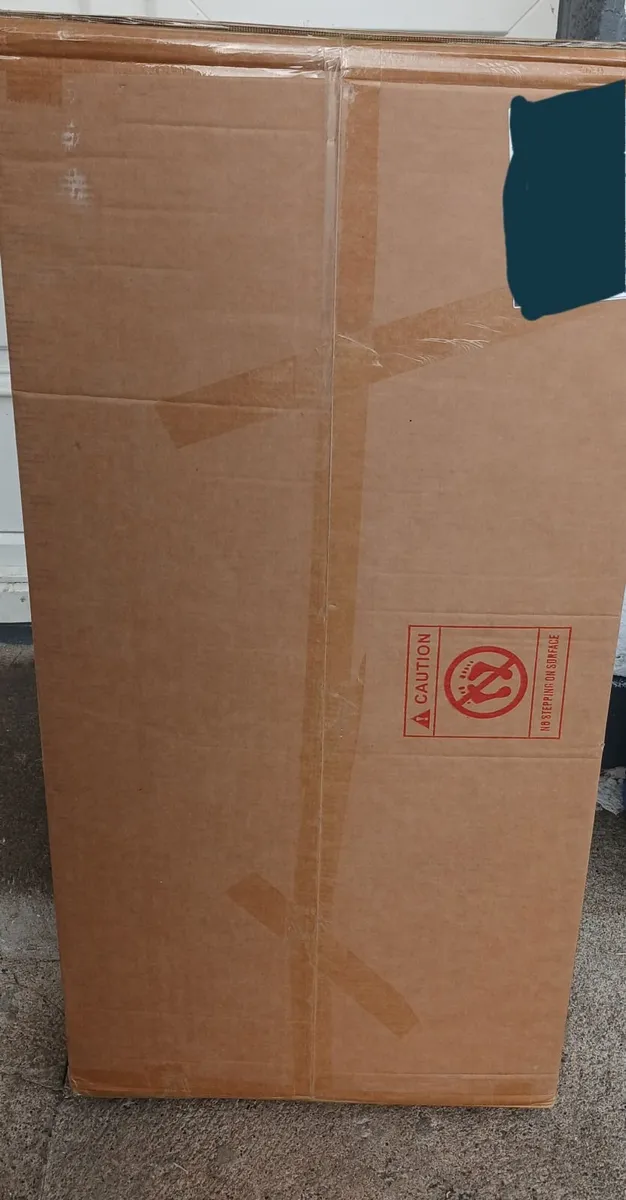 Brand New Vanity In Box For Sale - Image 3