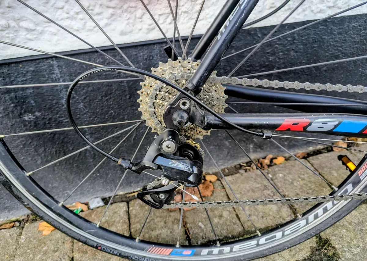 Megamo road bike - Image 3