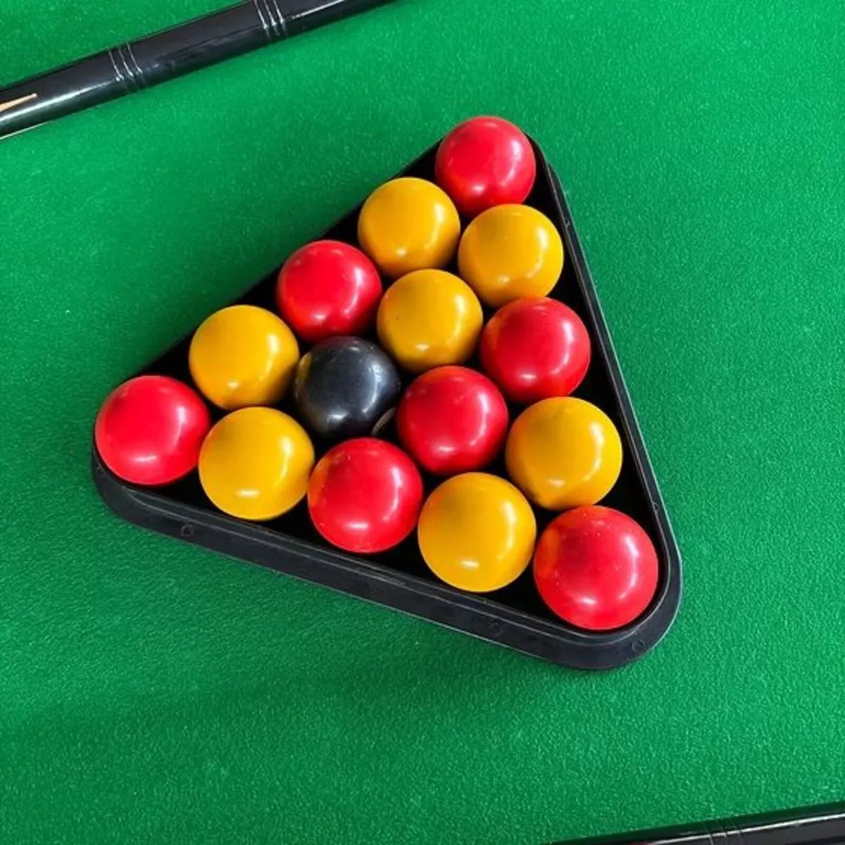 Lyric 6.5ft x 3.6ft Slimline  Oak pool table & cue - Image 3