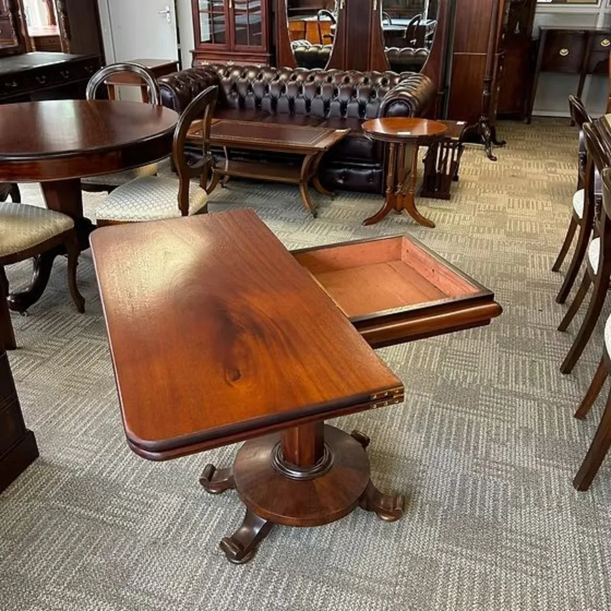 Handsome 19th century antique mahogany games/tea - Image 2