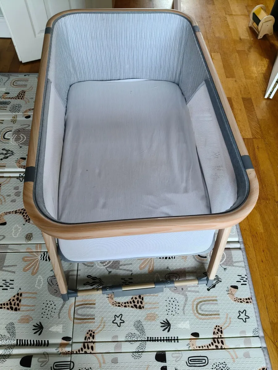 Foldable Babylo Cot - Image 1