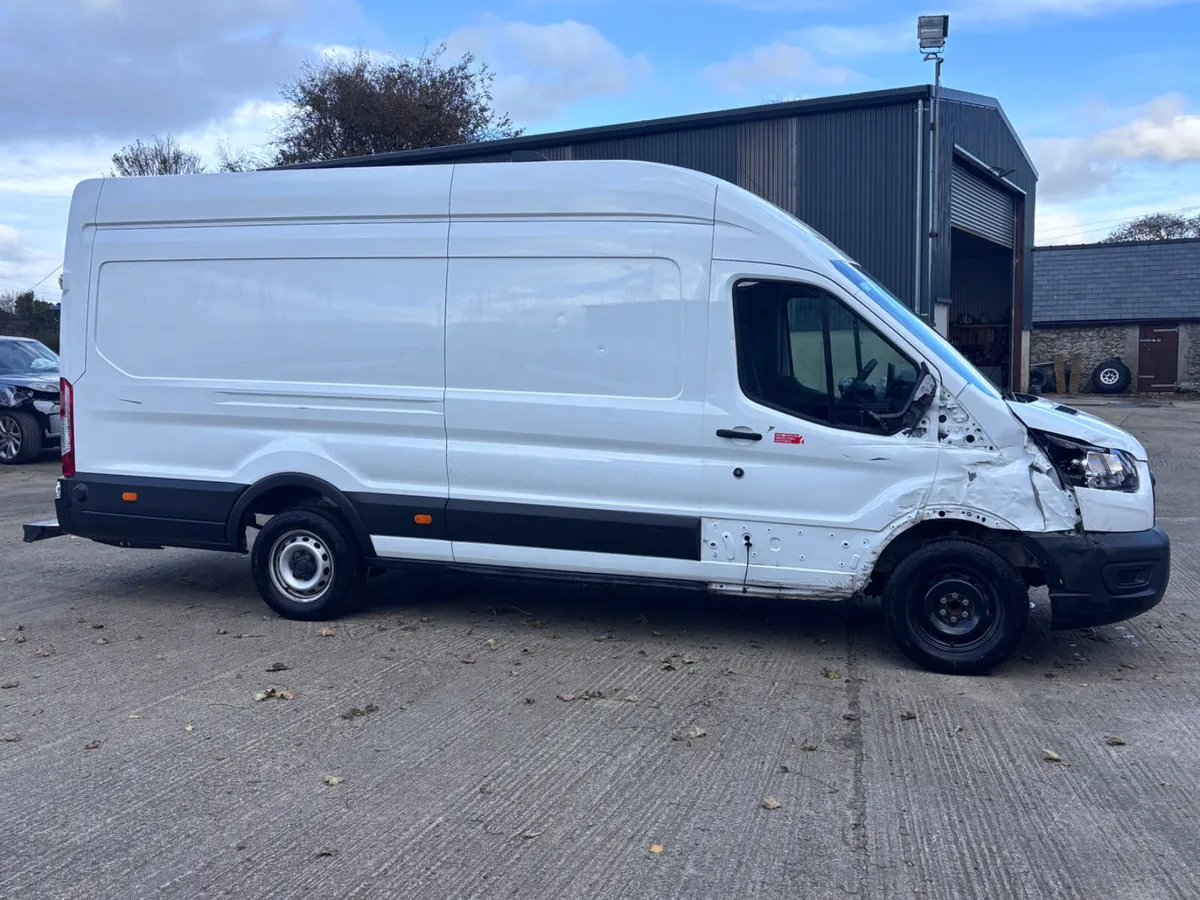 2026 Ford Transit RWD - Image 3