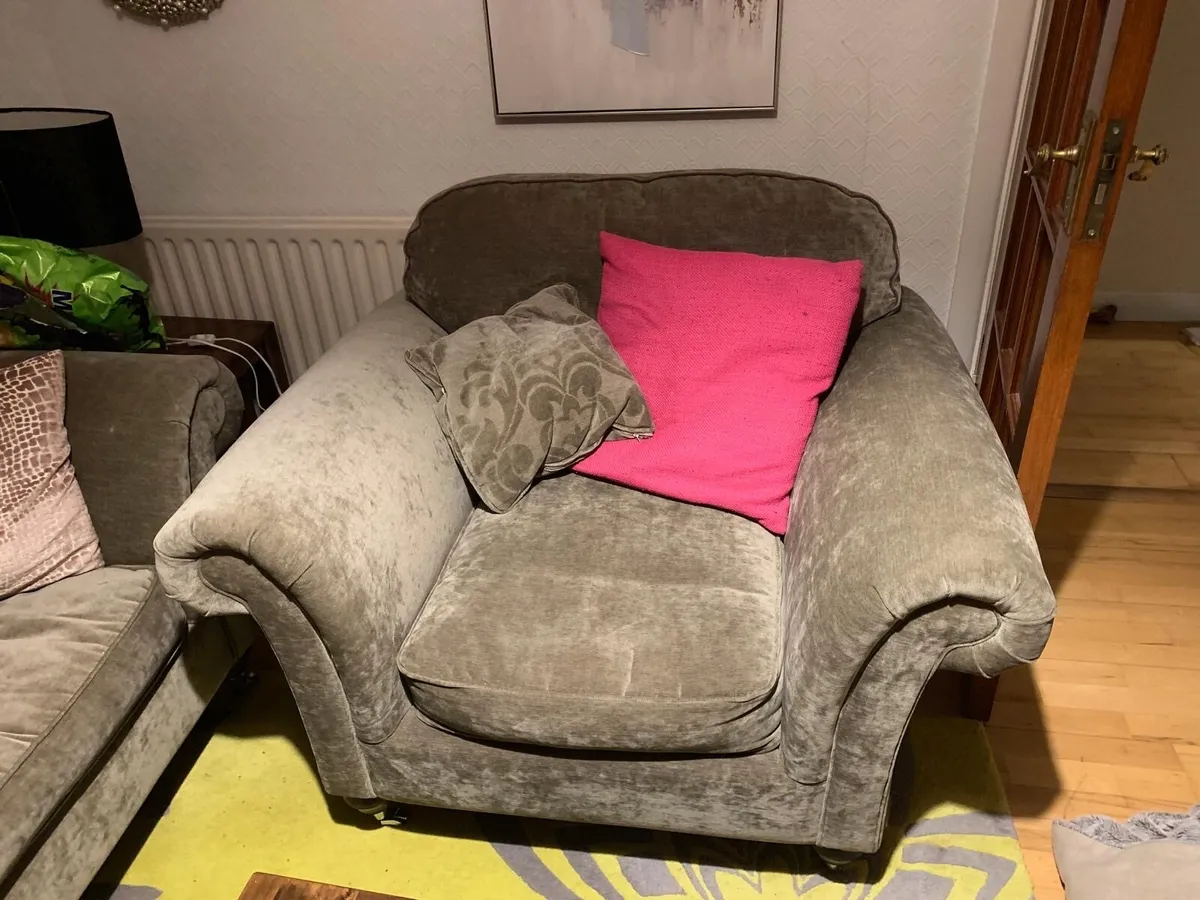 Sofa - Image 3