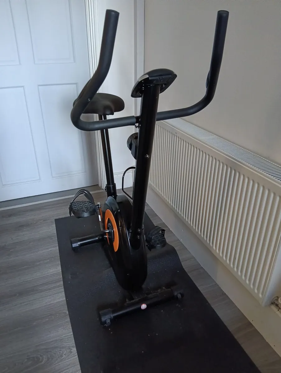 Exercise bike - Image 2