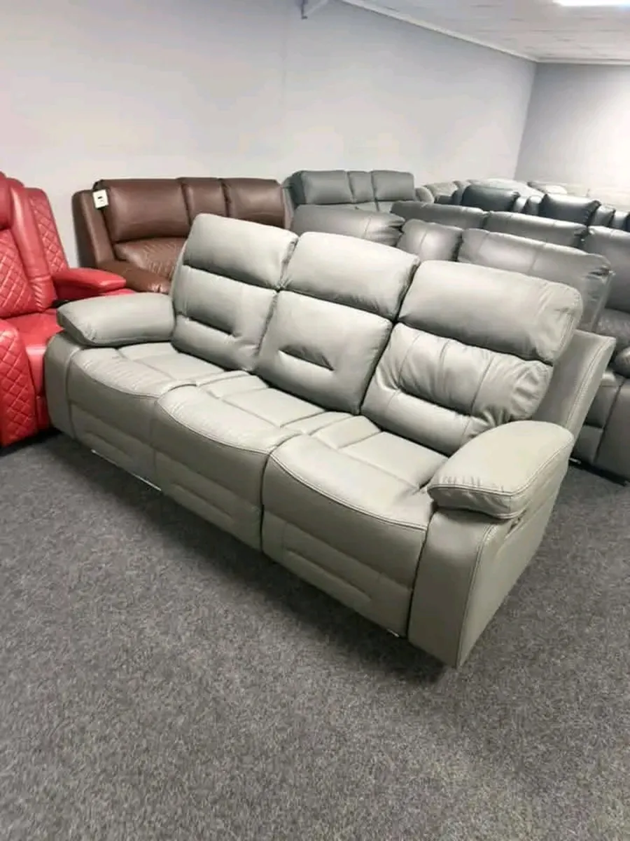 3+2 Monaco Electric Leather Recliner Sofa Set - Image 4