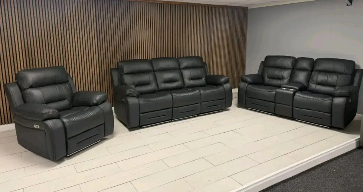 3+2 Monaco Electric Leather Recliner Sofa Set - Image 1