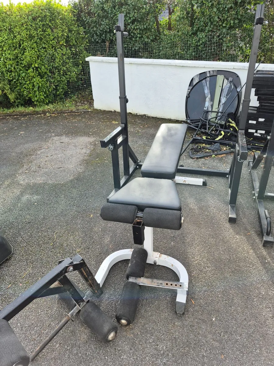 Weight training rack bench pull up and dip station - Image 2