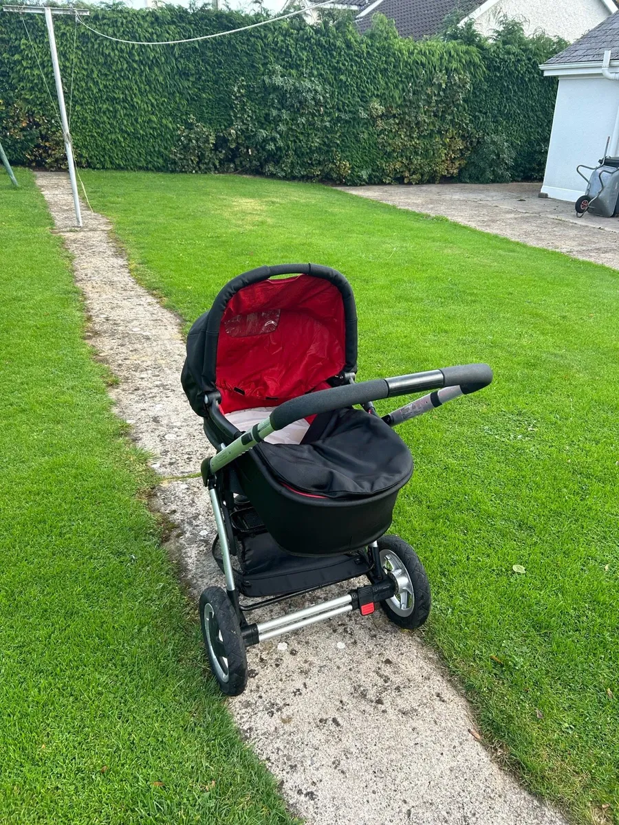 Pram - Image 2