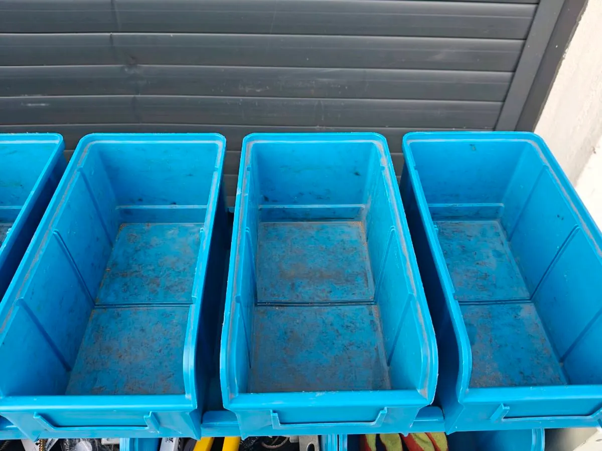 Van shelving - Image 2