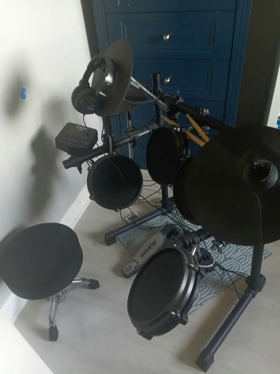 Alesis Turbo Mesh Drum Kit - Perfect Condition - Image 2