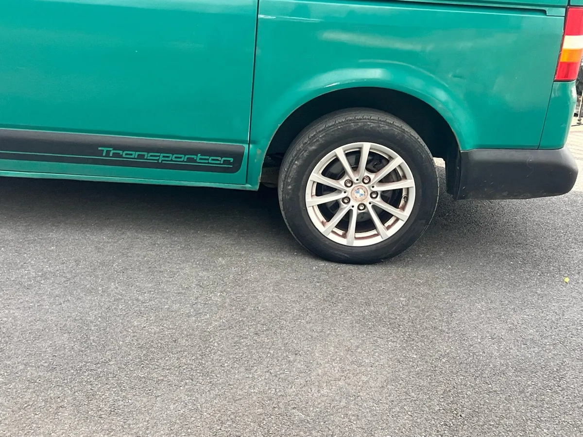 16” BMW allots and tyres - Image 1