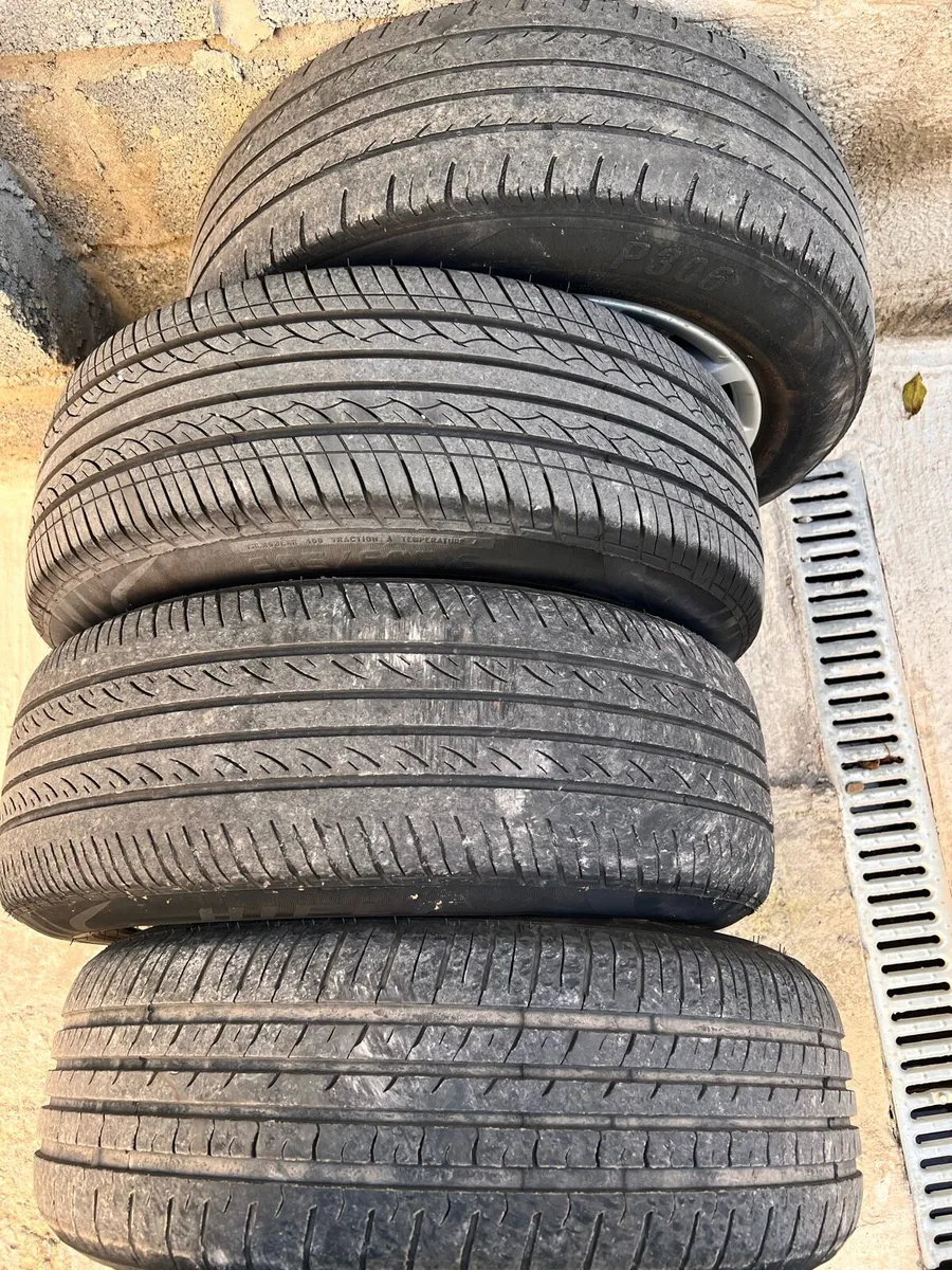 16” BMW allots and tyres - Image 4