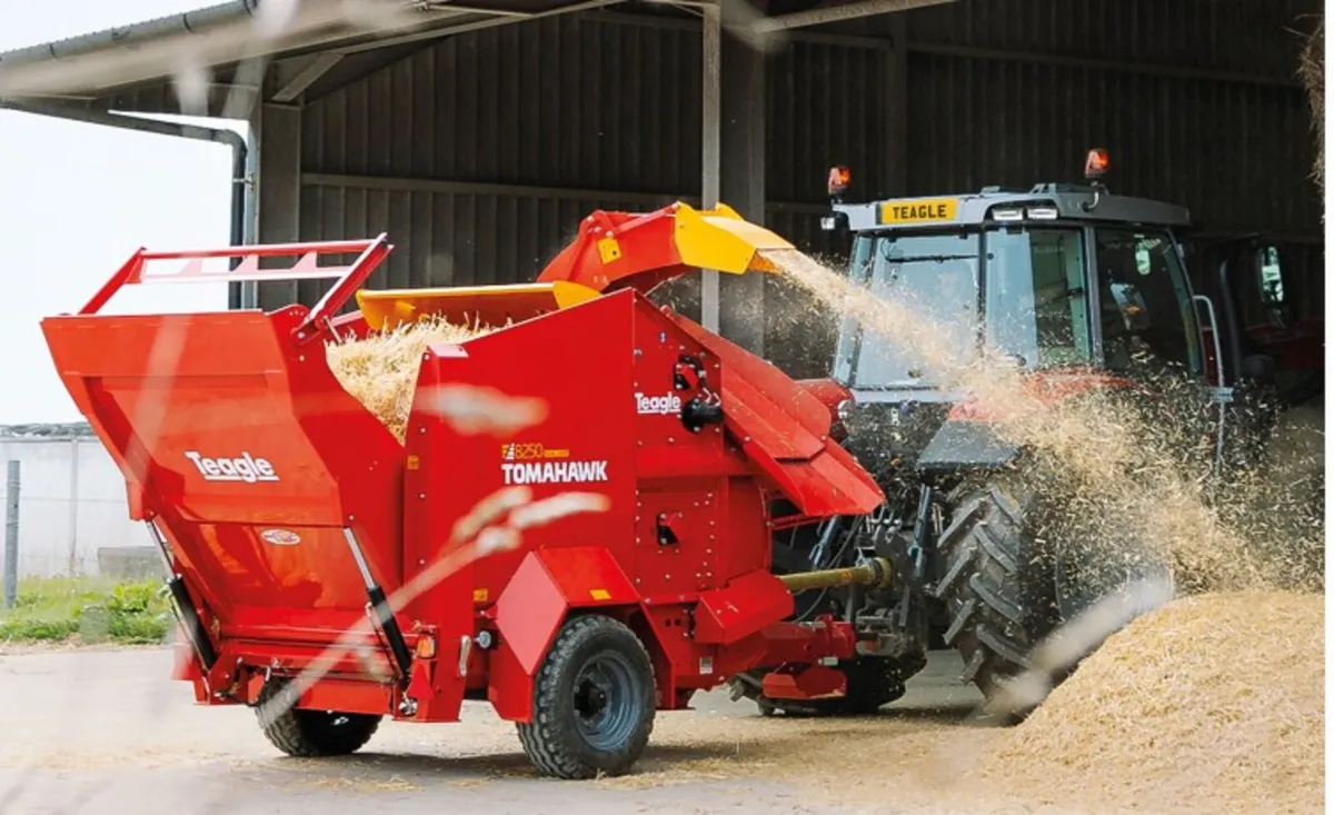 TEAGLE 8200T BALE SHREDDER, NEW 0% - Image 1