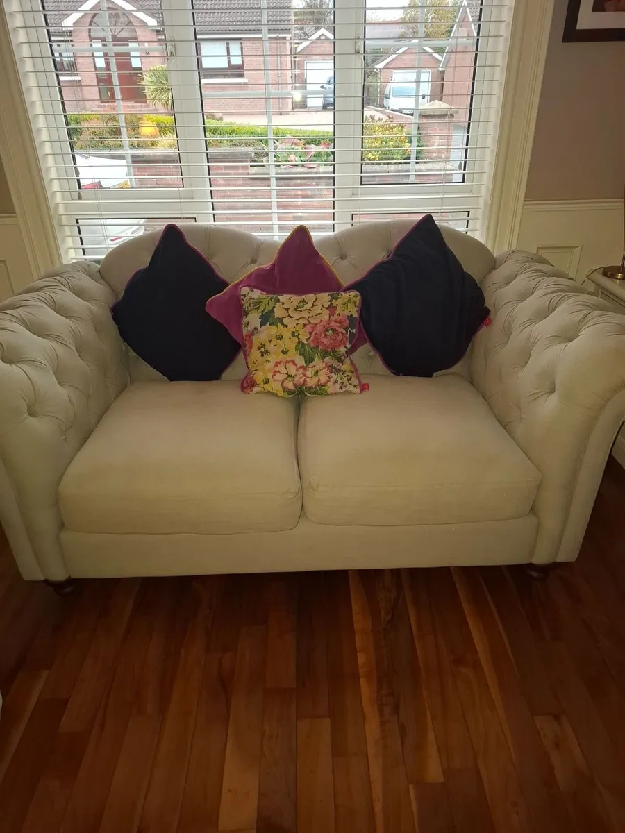 3 Seater & 2 Seater Joules Chesterfield sofas - Image 1