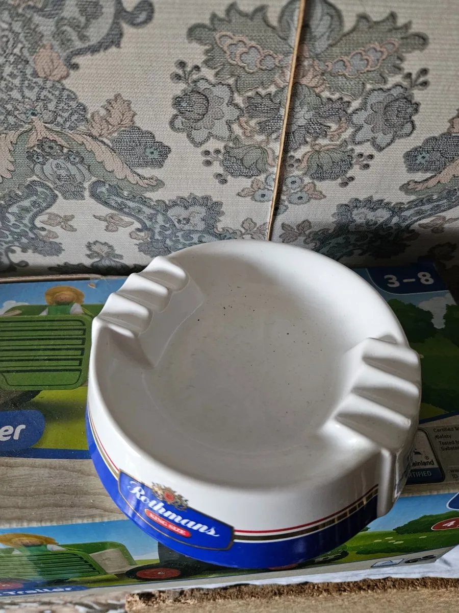 Rothmans Ashtray - Image 2