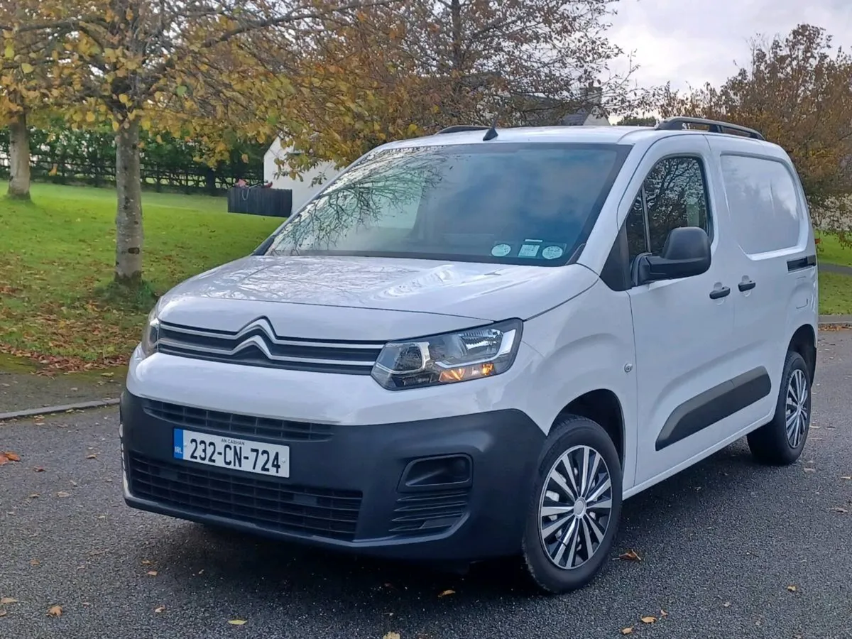 2023 Citroën berlingo 1000 en-prise Ed bhdi,no vat - Image 1
