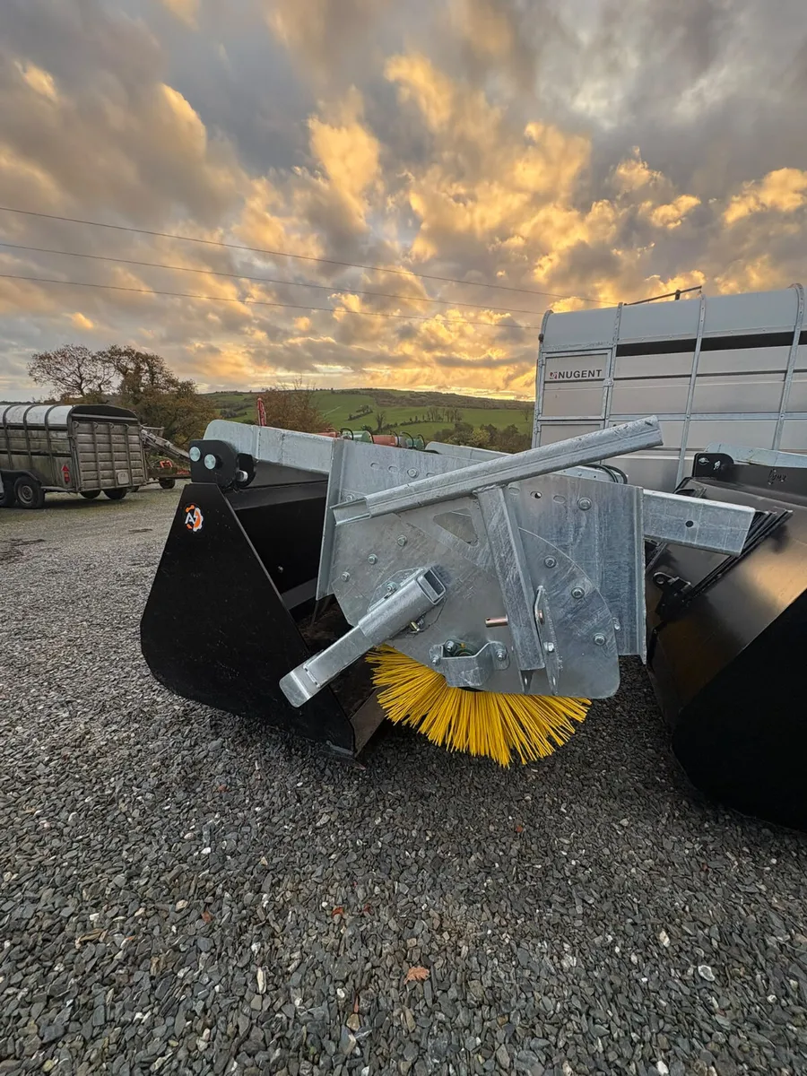 New Almat 7FT & 7FT 9 Euro Bucket Sweepers - Image 2
