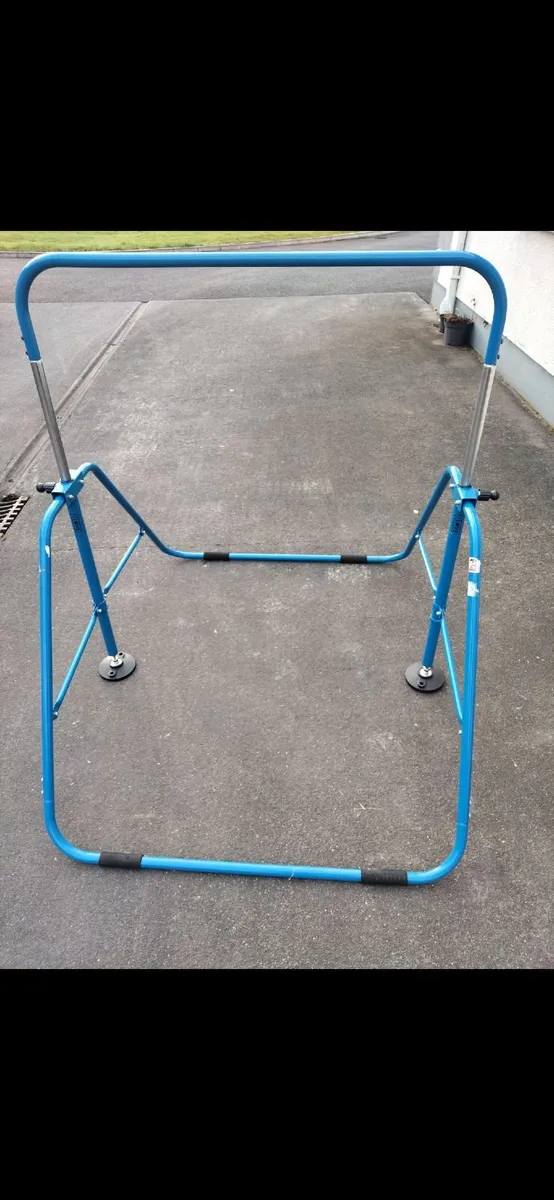 Gymnastics Bar - Image 1