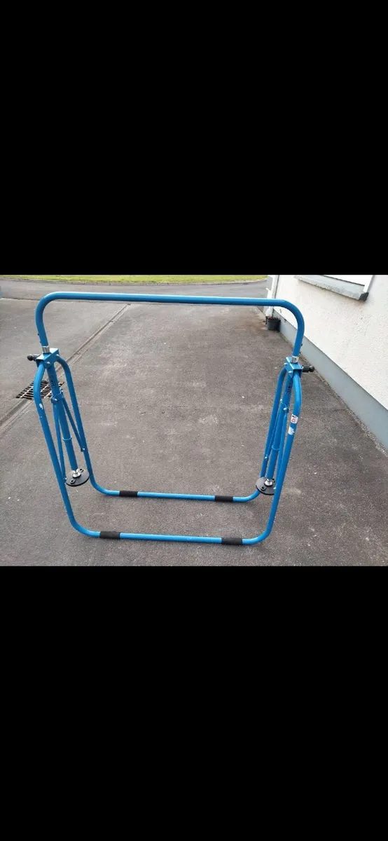 Gymnastics Bar - Image 2