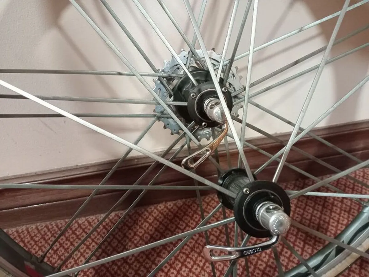 Campagnolo Shamal Ultra bike wheelset - Image 4