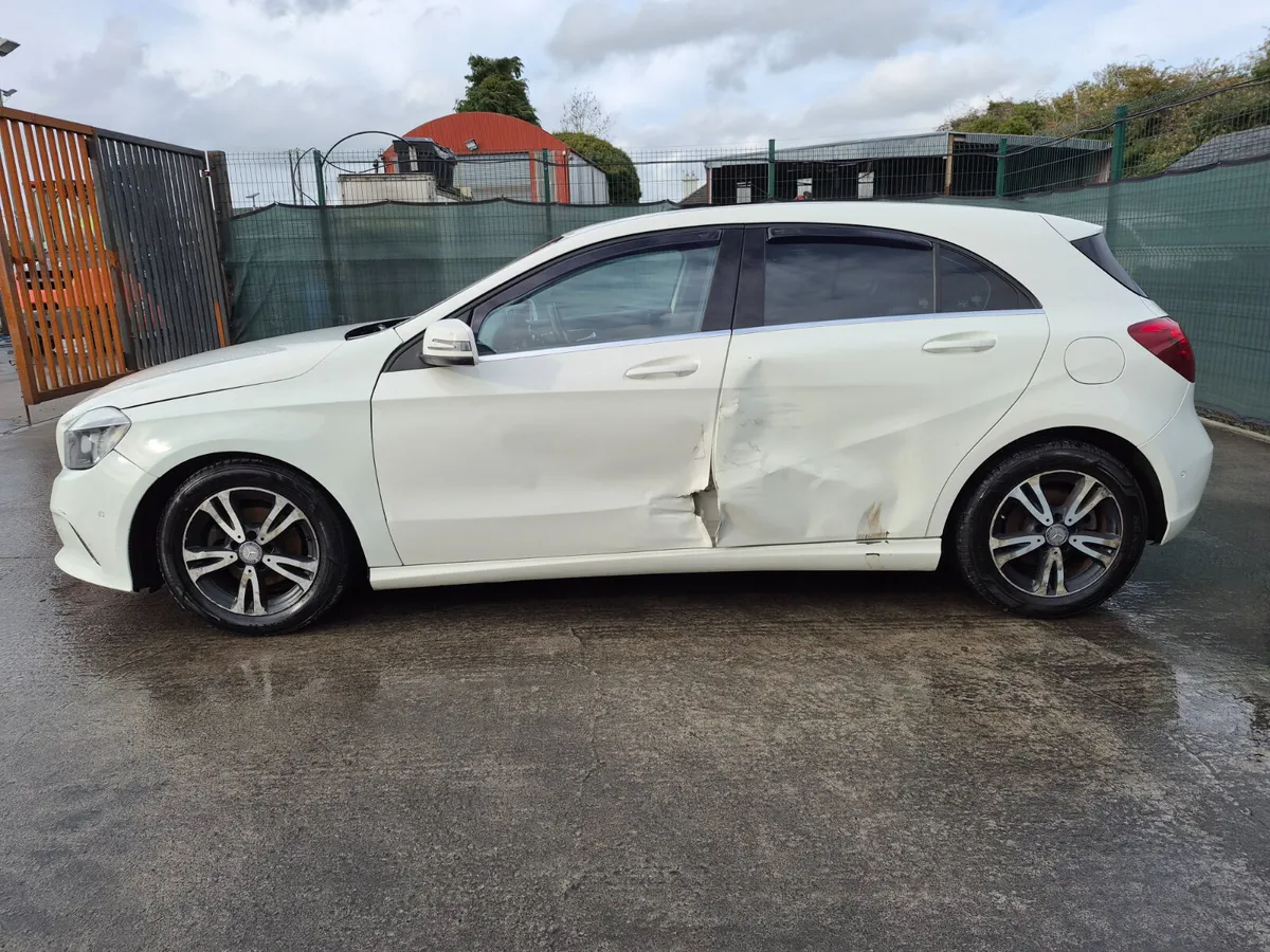 162 Mercedes A-Class  A180  1.5 Diesel - Image 4