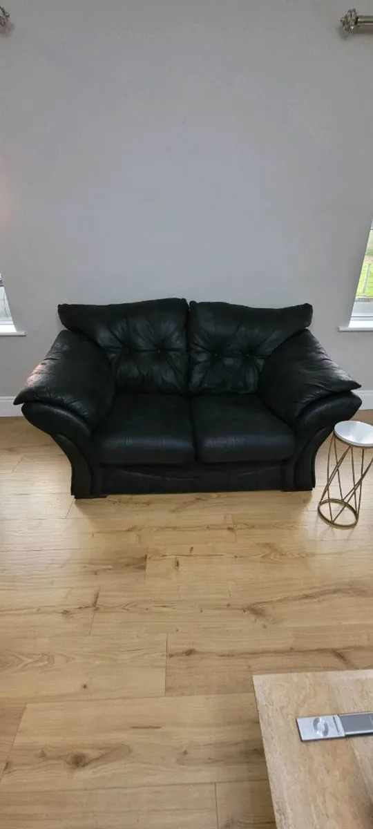 Couch - Image 3