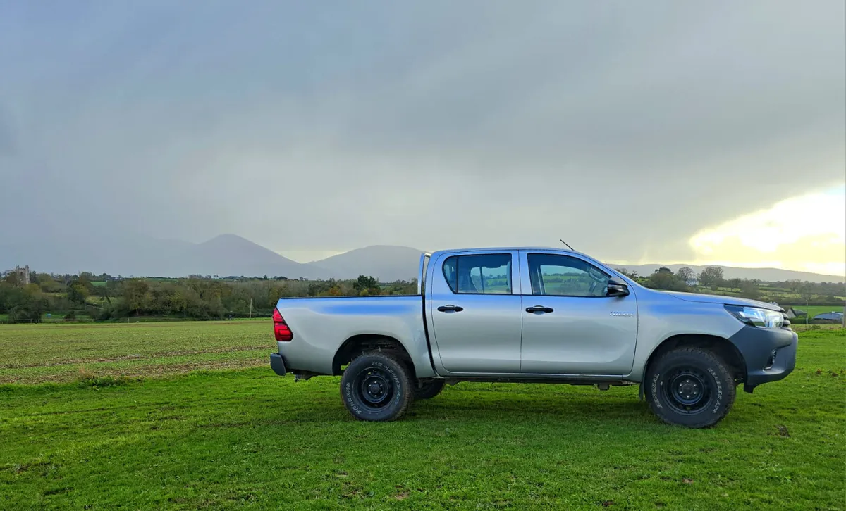 Toyota Hilux 2018 - Image 3